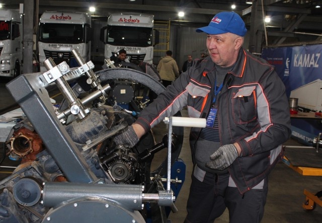Лучший моторист России работает в компании «Омскдизель»