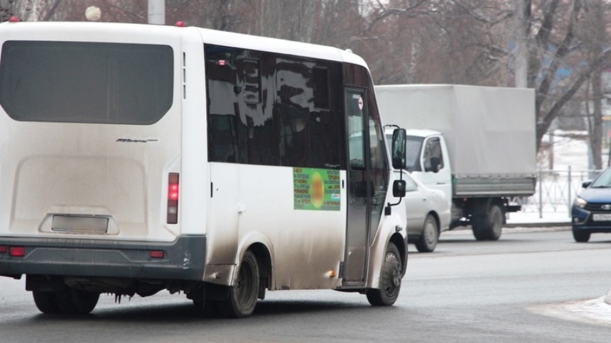 Стоимость поездки в омской маршрутке выросла до 55 рублей